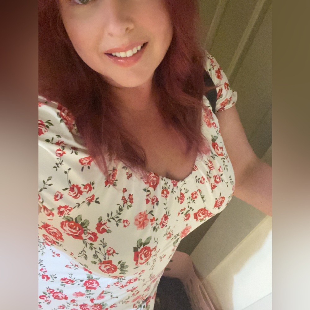 Fitted and Flattering XL White & Red Floral Midi Dress